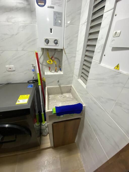 De Lujo Fontibon Cerca Al Aeropuerto Y Terminal De Transportes Appartement *