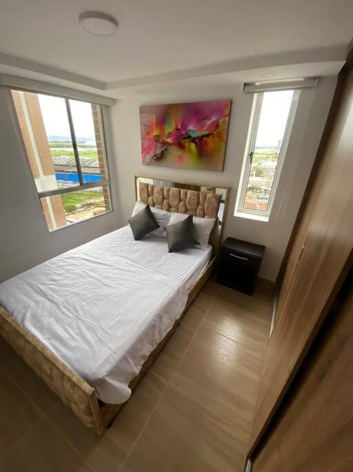 Appartement De Lujo Fontibon Cerca Al Aeropuerto Y Terminal De Transportes