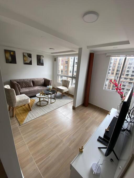 Appartement De Lujo Fontibon Cerca Al Aeropuerto Y Terminal De Transportes Bogotá